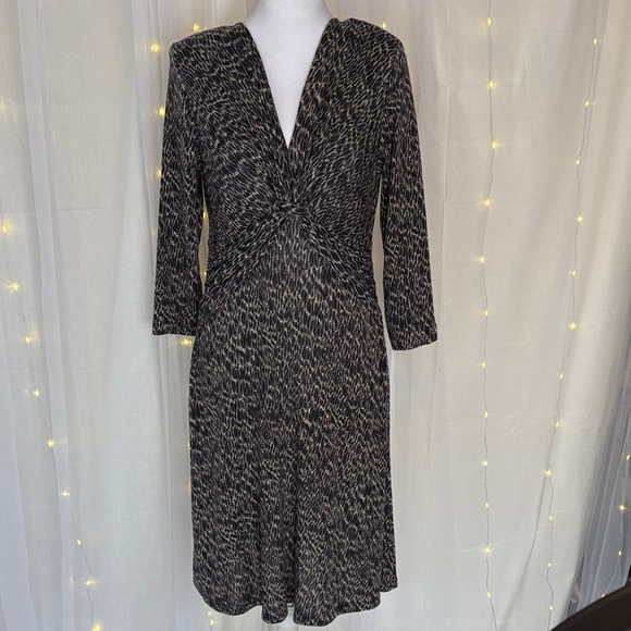 connected apparel Dresses & Skirts - Connected Apparel Black and Cream Long Sleeve Dress